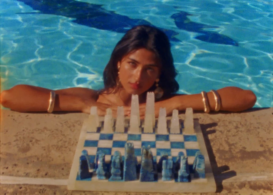 AURA BLUE